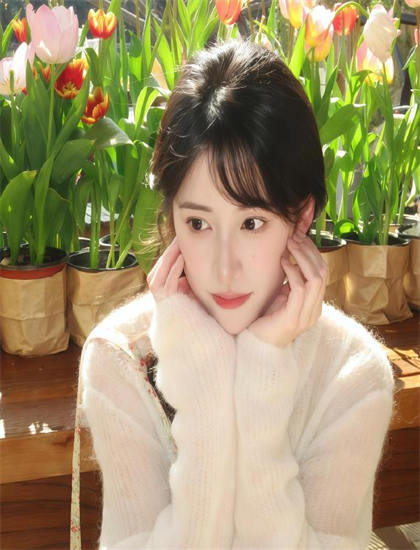 专业影评解析：《我有百万技能点》摄影的镜头语言与画面构图——温暖人心的真诚之作