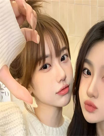 表演艺术解析：《东镇女巫》的角色选择的恰当性与艺术效果 理解表演与导演的配合